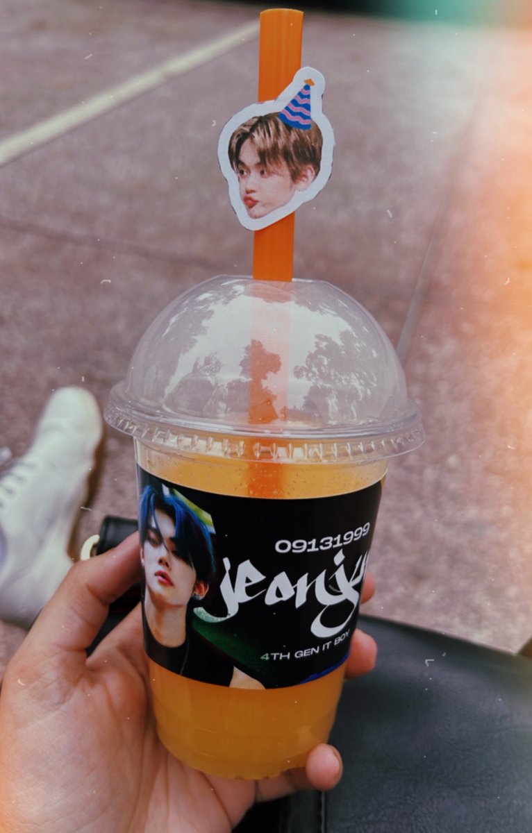 txt_mypeople's tweet photo. So pretty 🇵🇪💗
#Fest_With_Yeonjun #1999Fest
@1999FEST https://t.co/Y3mGuBEi7j
