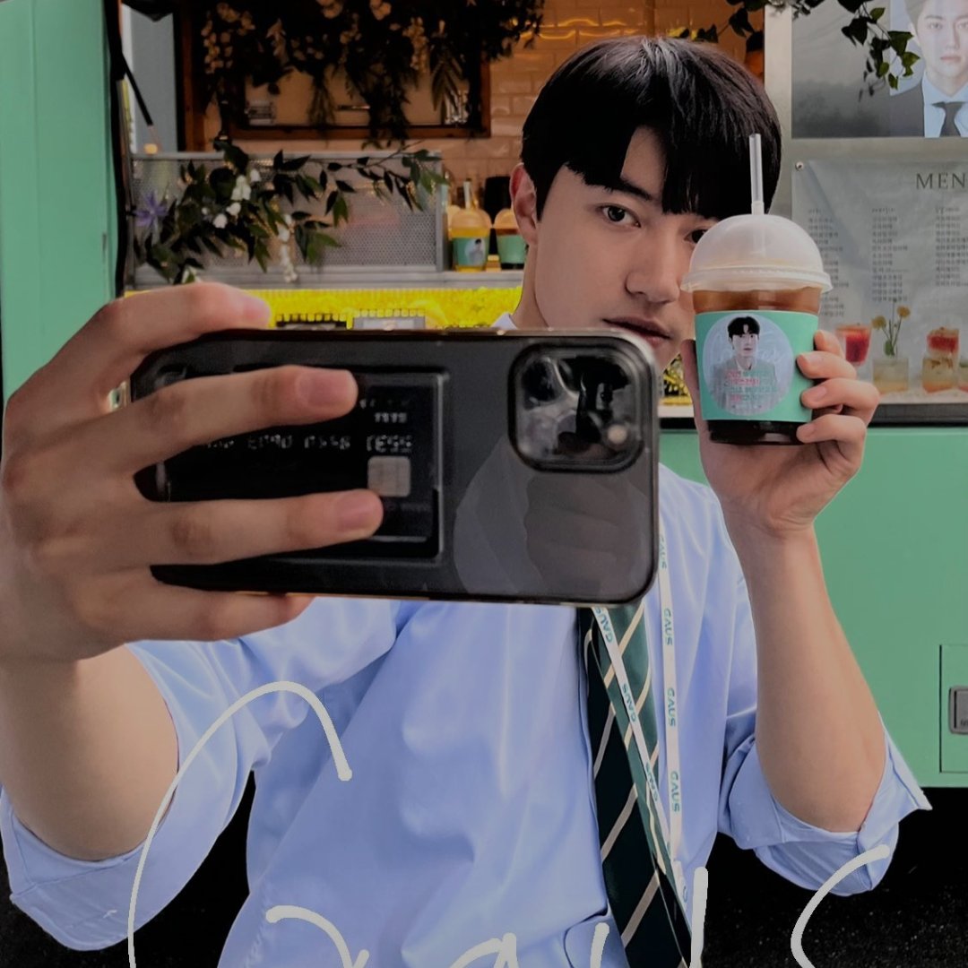 DailyKwak's tweet photo. My first tweet 😍😍💥 

#KwakDongYeon https://t.co/q4mnPWIprC