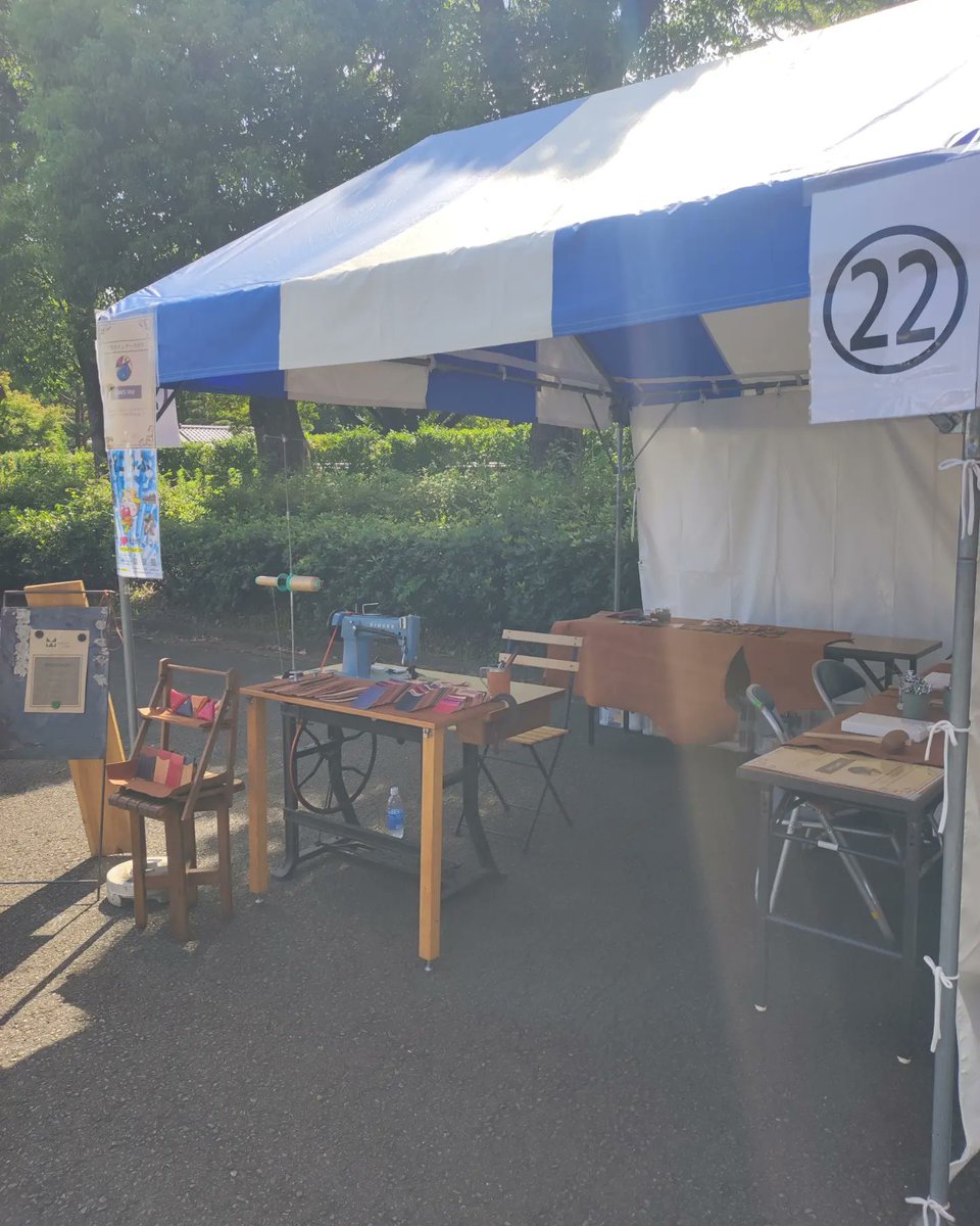 monow58964428's tweet photo. 本日は、航空公園とこらぶフェスにて出店です！

出店内容が丸かぶりだったので、
急遽パスケースも行います。

その場で縫ってお渡しが可能です！

#monow
#レザークラフト
#ミシン
#パスケース
#コインケース https://t.co/iiE39LkhRM