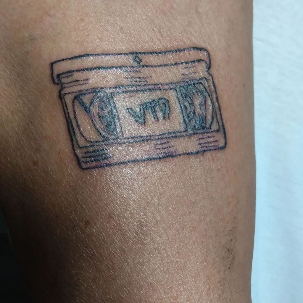 SingularidadesR's tweet image. The best team on NLC. Proud to be part of VT9. 

#nlc #vt9 #videodesigner #projectmanager #tatoo #mediacreators #videoeditors.