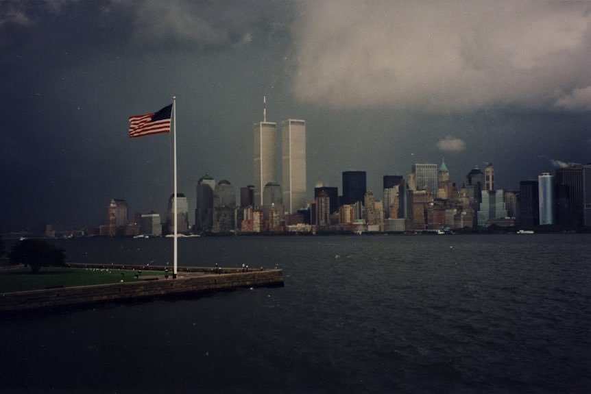 New York City 21 years ago tonight.

#NeverForget 🇺🇸
