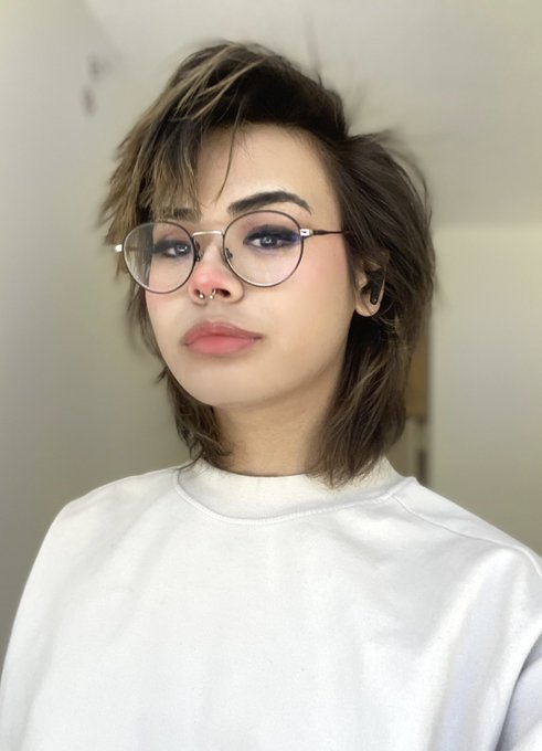 Elderly Woman: &ldquo;Please stop hitting me in the ribs with a metal bat!!!&rdquo; Me asf: https://t.co/pKwtLOP<a href="/tag/femboyfriday"class="tags"><span>#femboyfriday</span></a>