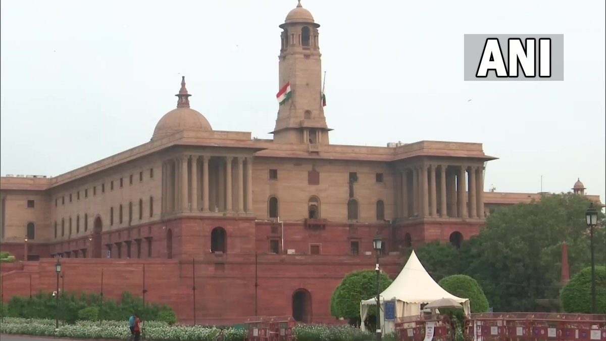 ANI's tweet image. Delhi | National flags at Red Fort and Rashtrapati Bhavan fly at half-mast as one-day state mourning is being observed in the country following the demise of Queen Elizabeth II.