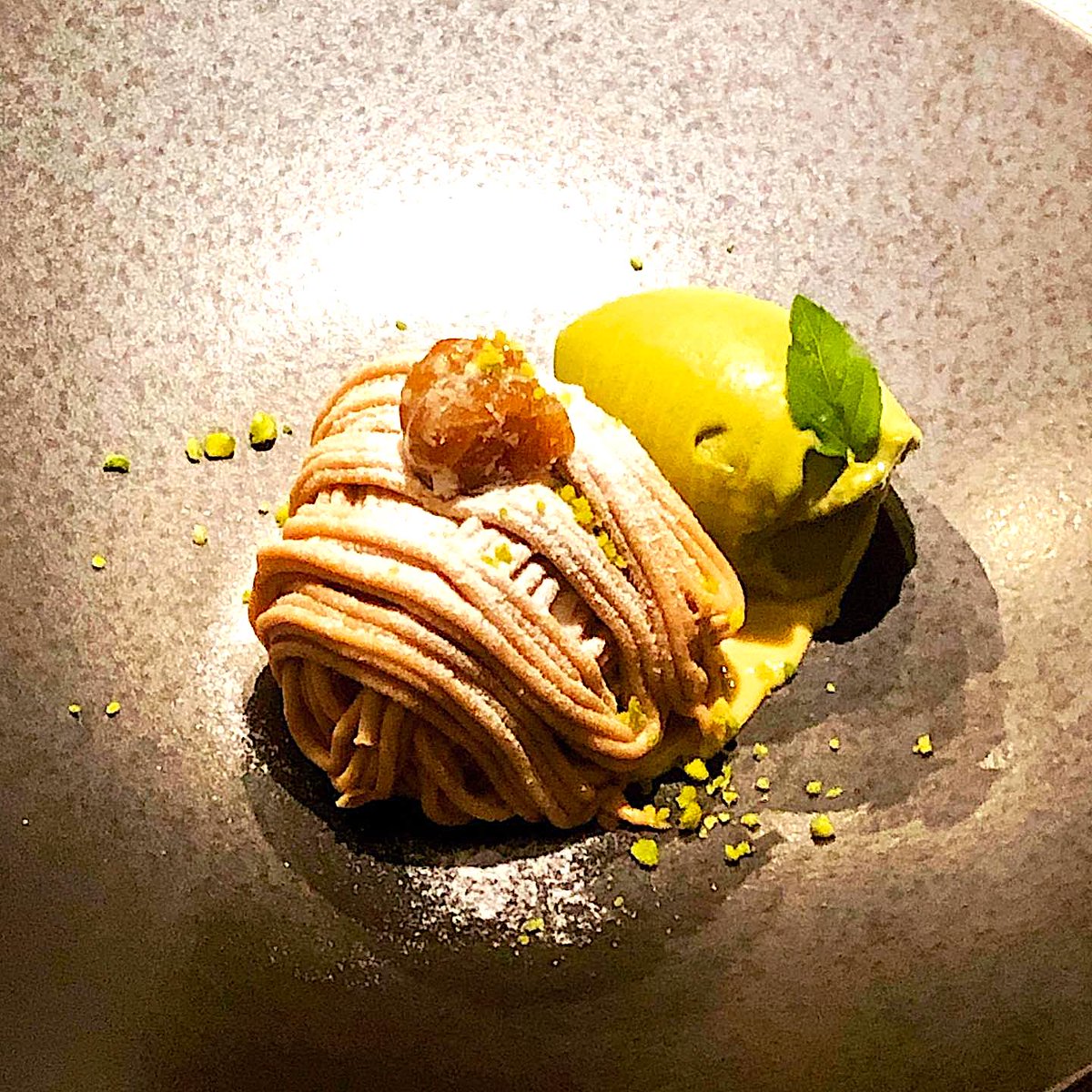EATPIA's tweet photo. レドゥー 中目黒 / フレンチ
Les deux, NakaMeguro / French
『ピスタチオのアイスクリームを添えたモンブラン』
“Mont Blanc with Pistachio Ice Cream”
https://t.co/cBSDd9AMpc
#中目黒フレンチ
#中目黒グルメ
#中目黒
#レドゥー
#Lesdeux
#eatpia
#montblanc
#オンブラン
#ピスタチオ https://t.co/HgoLnvOeyF