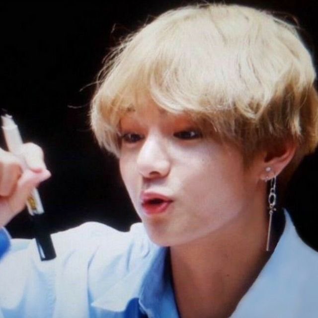 hey pretty blondie *-* i miss you 😟