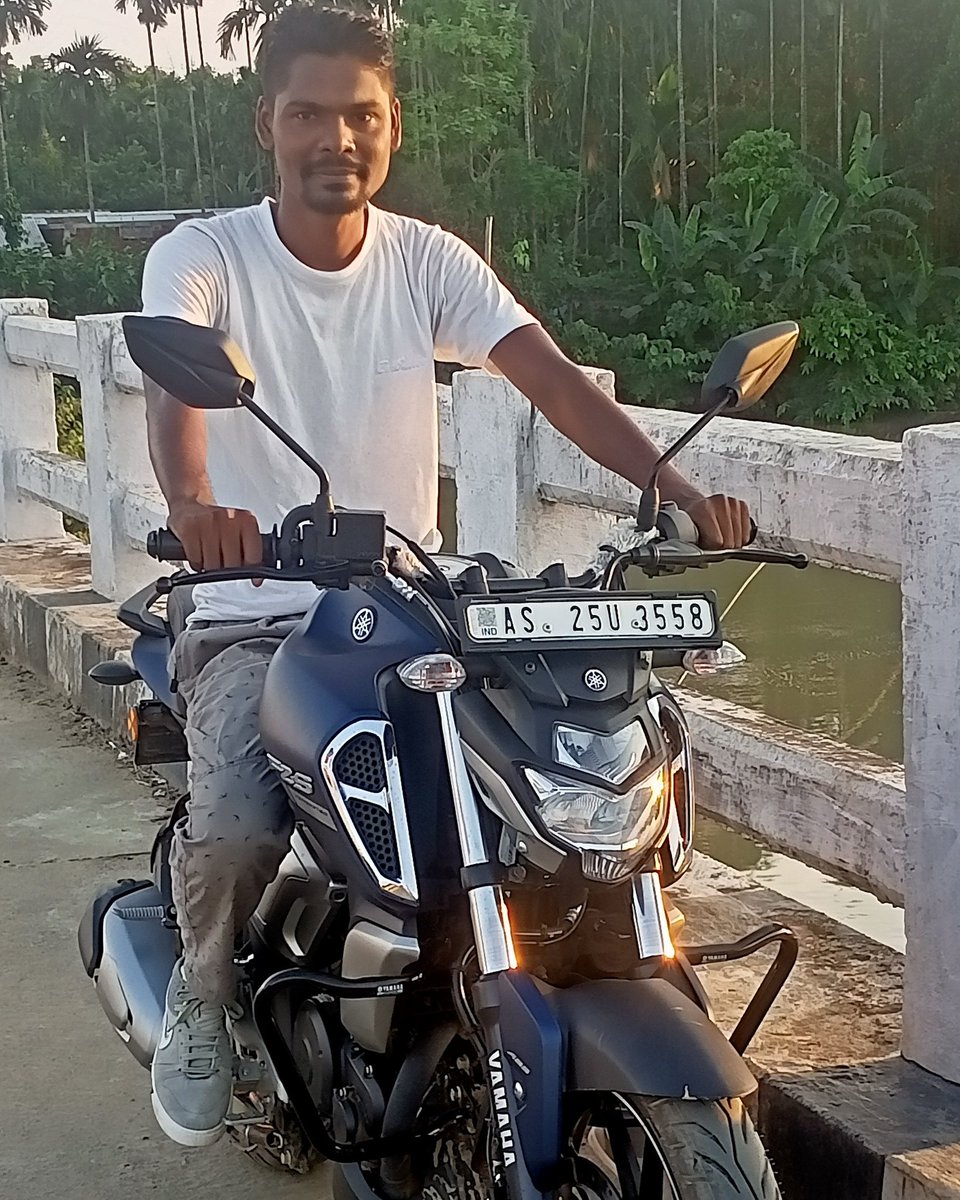 RohulHoque's tweet photo. With#Darling https://t.co/5OYRAl7KYr