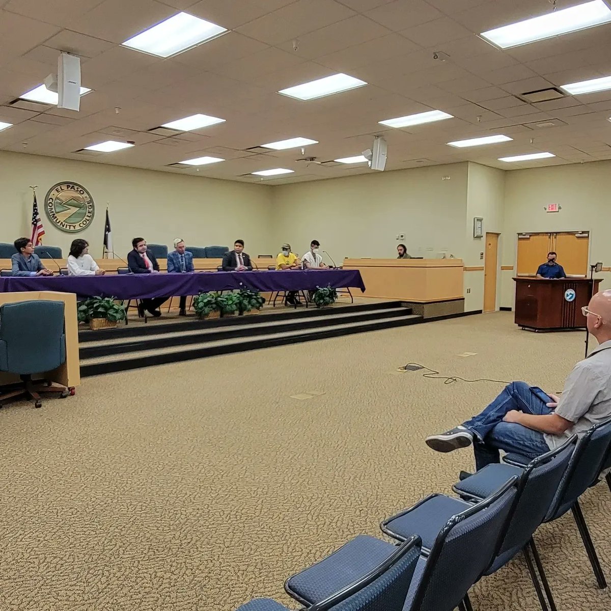 During today's Youth Town Hall, the Young Democrats addressed important issues that matter most to young El Pasoans. 

It's important to continue these conversations to ensure the youth are involved in the democratic process.