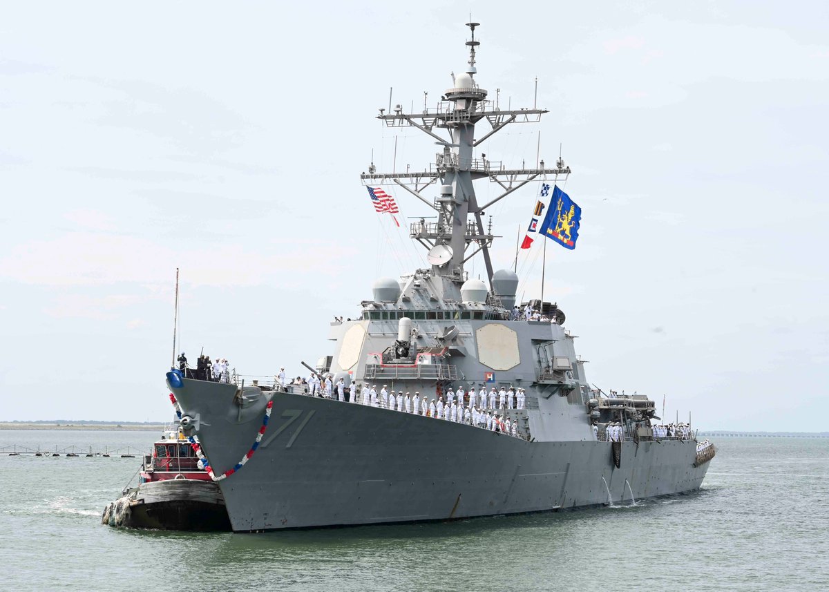 chris-cavas-on-twitter-destroyer-uss-ross-ddg71-returned-to-norfolk