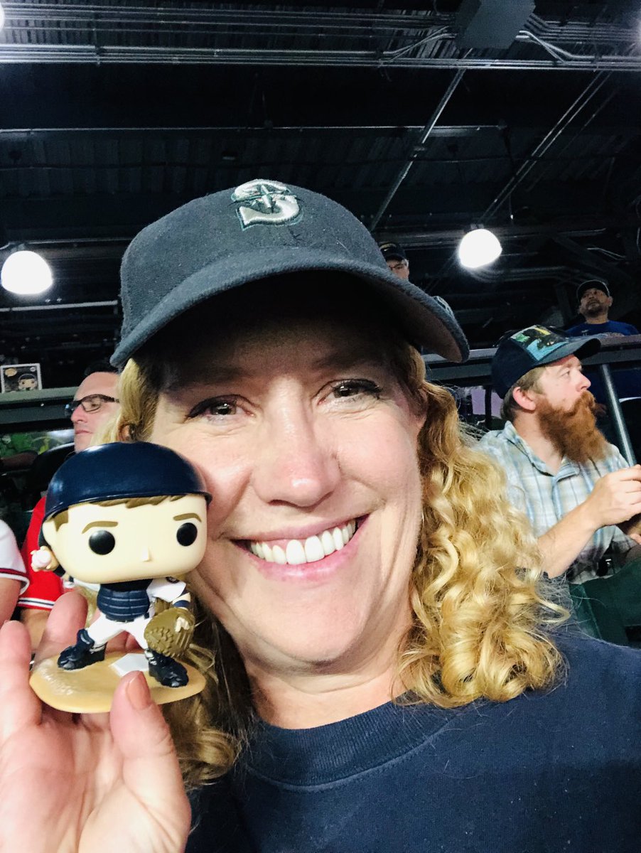 #seausrise Three cheers for Dan Wilson. Class act on and off the field.