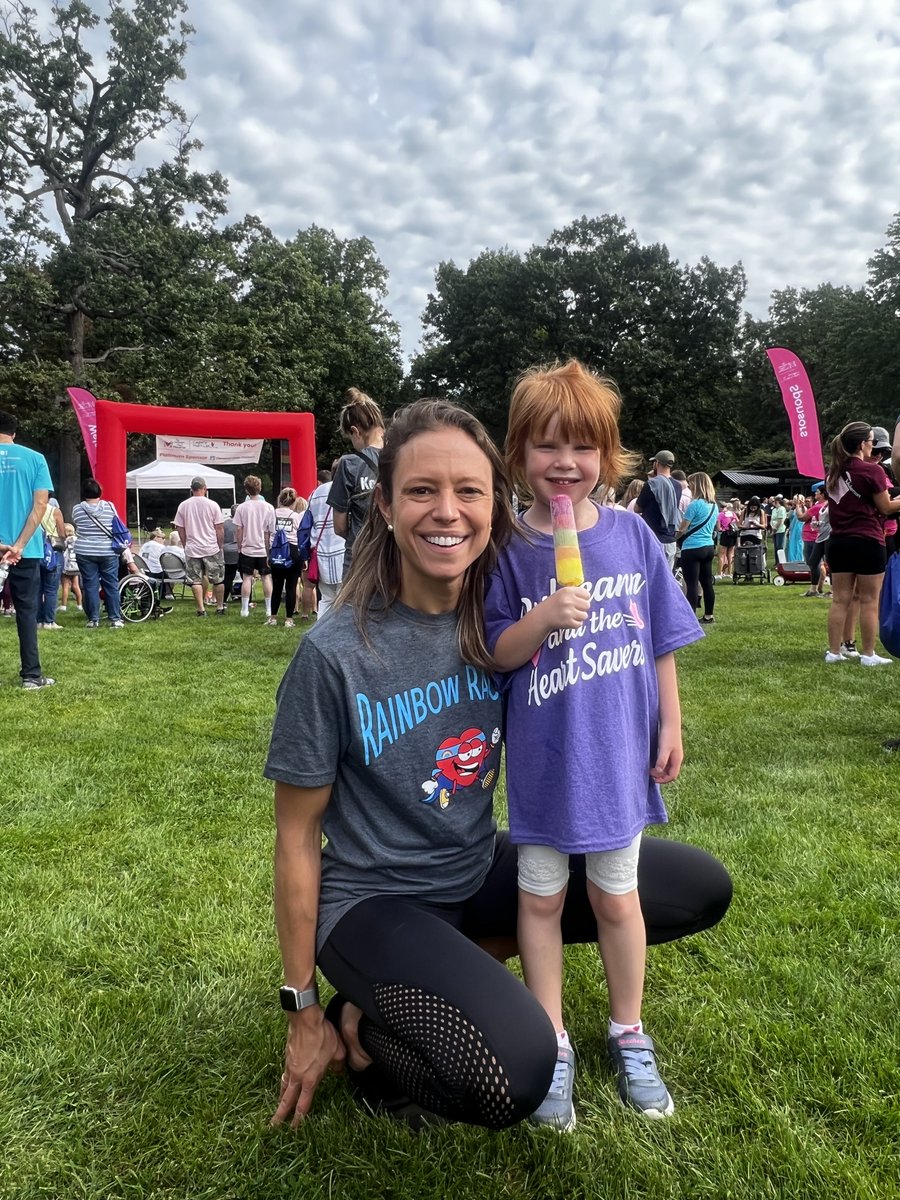 LittleHeartMD's tweet photo. So very THANKFUL...  To all of you who donated to this cause so near and dear to my ❤️.  And to have a job that I ❤️ taking care of kiddos that I ❤️.  Look at them!!😍😍 Seeing them thrive makes my ❤️ happy.  Today was a good day.  #🍀me #CHD @TheCHF https://t.co/mU46Yl7OgN