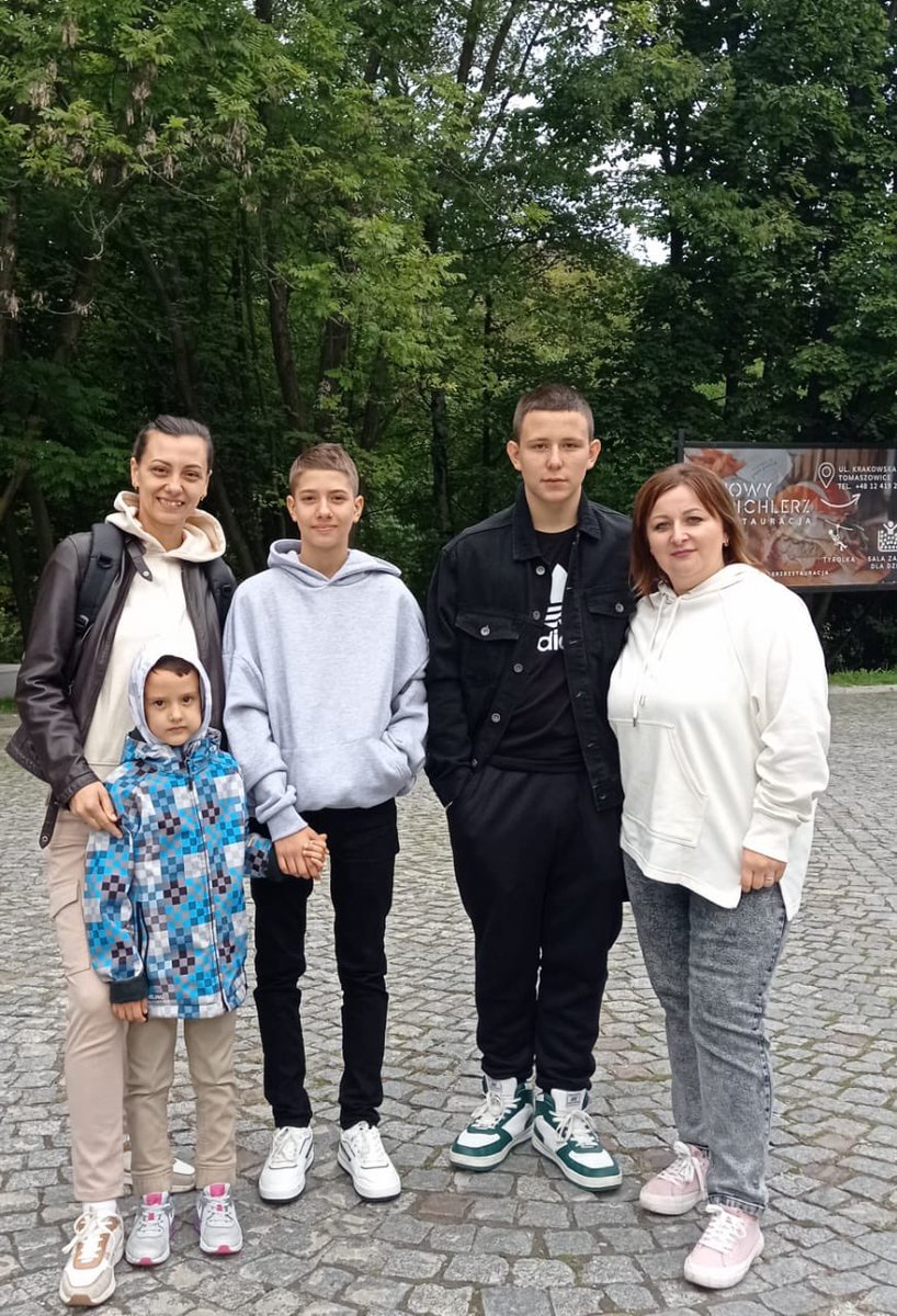 UAgiving's tweet photo. Taking a break for an outing in the city. #KrakowDays #SlavaUkraïni https://t.co/5sIVdiztGb