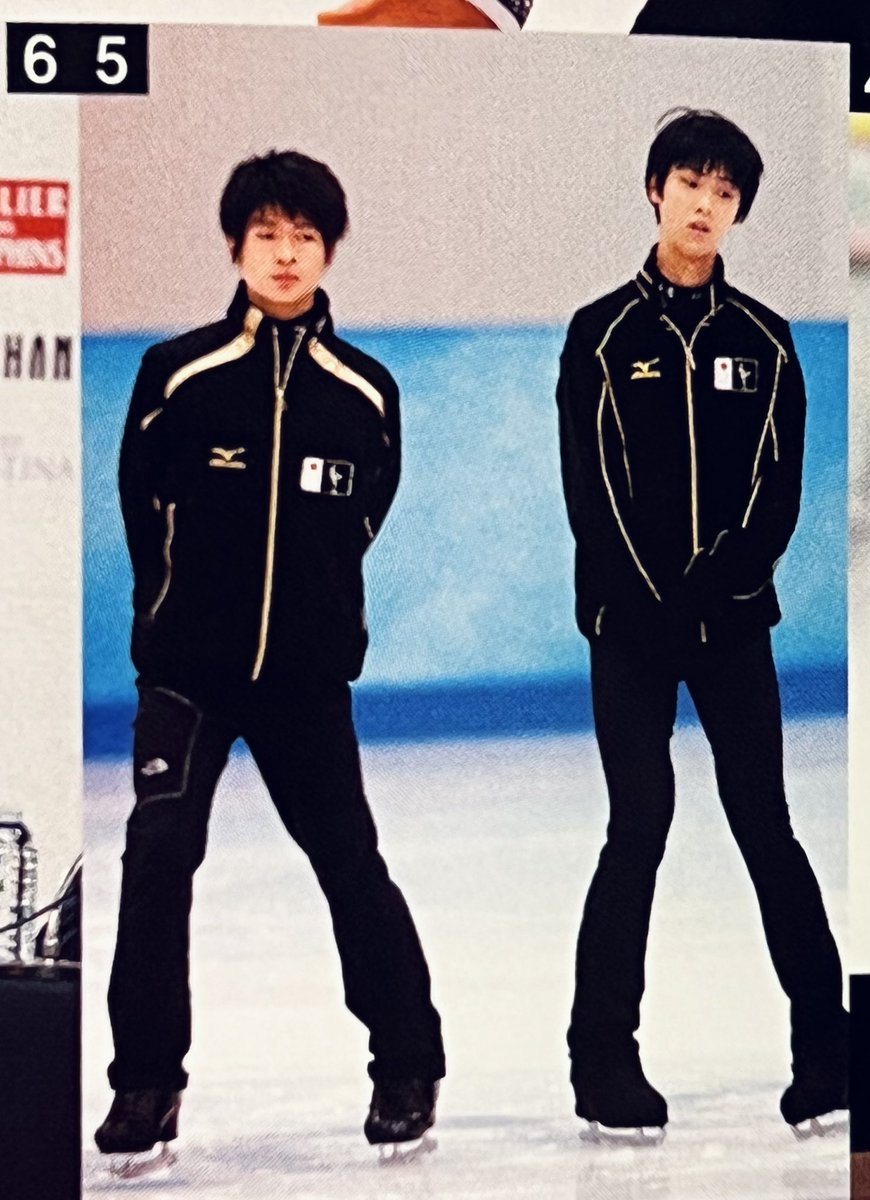 IcelandicVivian's tweet photo. This Men’s ⛸ Team Japan Fan Book was published on 03/10/2011- Right A Day before 3/11.🥹

His friend Akiko Suzuki hope to see  that he would “become the eye of the typhoon”!😉🤣

A 🧵 👇 “#YuzuruHanyu Yesterday Once More Found In Magazines”#15-1

#羽生結弦 Continues with Wings https://t.co/FQUBArp4UM
