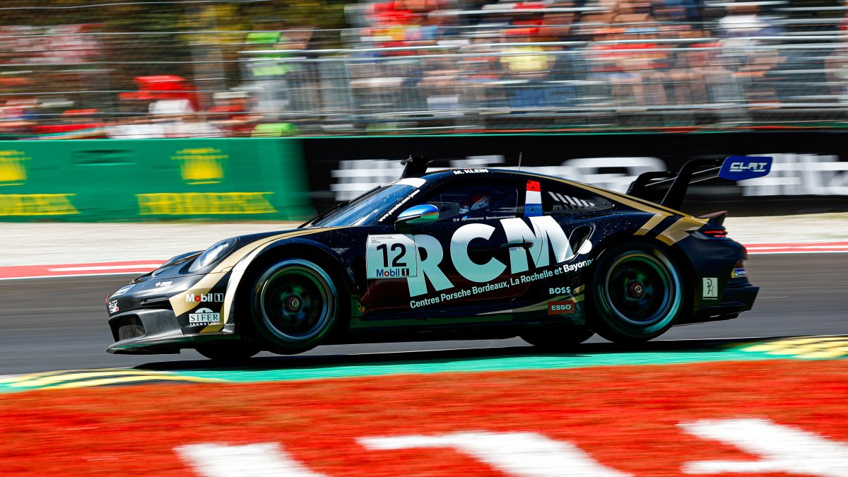 PorscheSupercup's tweet photo. #PorscheMobil1Supercup – Buongiorno from @Autodromo_Monza. Here’s the grid for today’s #Porsche #Supercup finale starting 11:50 am. Team #CLRT’s @marvinklein21 (#911GT3Cup no. 12) and Bastian Buus (no. 7) of BWT @LechnerRacing share the front row
@PorscheRaces #F1 #ItalianGP https://t.co/Z7GD684AnQ