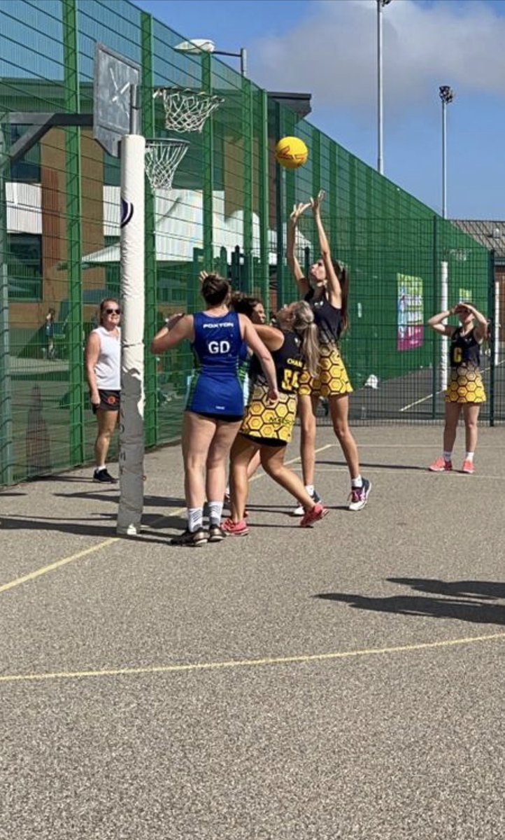 QUEEN BEES NETBALL CLUB 🐝 tweet media
