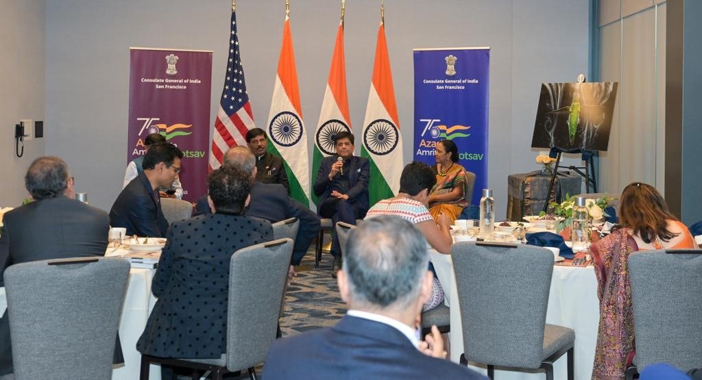 PIB_India's tweet photo. Partnership between India &amp; Indian diaspora all over world to truly help us fast-track India’s journey to being a developed nation

SETU launched in Palo Alto to help mentor &amp; support start-ups in tier 2 &amp; 3 cities &amp; remote areas: Union Min. @PiyushGoyal 

https://t.co/m4Y1qDq1R4 https://t.co/1qHxaGncgB