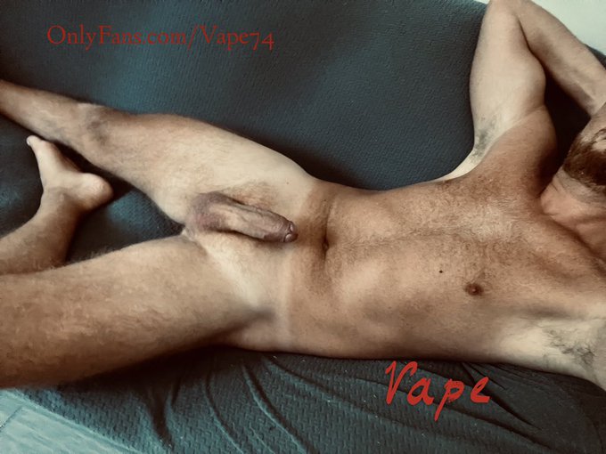 Happy Sunday my Twitter friends!!  This is my mood today😜.. do you want to keep me company?❤️💦#nsfwtw