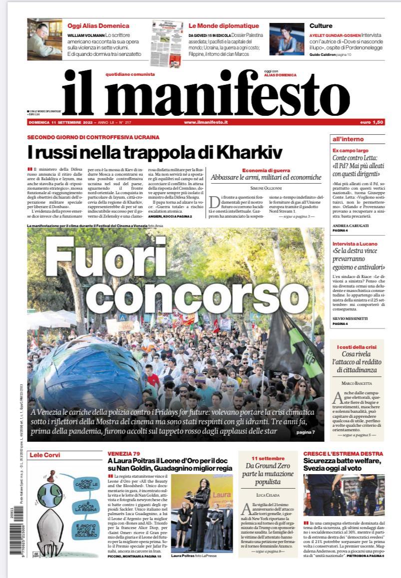 A Venezia cariche della polizia contro i Fridays for future: volevano portare la crisi climatica sotto i riflettori della Mostra del cinema ma sono stati respinti con gli idranti. Tre anni fa furono accolti sul tappeto rosso dagli applausi delle star

#ilmanifesto #laprima