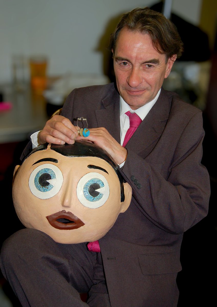 Phil_Gluvets's tweet image. Here’s a pic I took of my chum Chris Sievey before he went on stage as the fantastic Frank Sidebottom…
