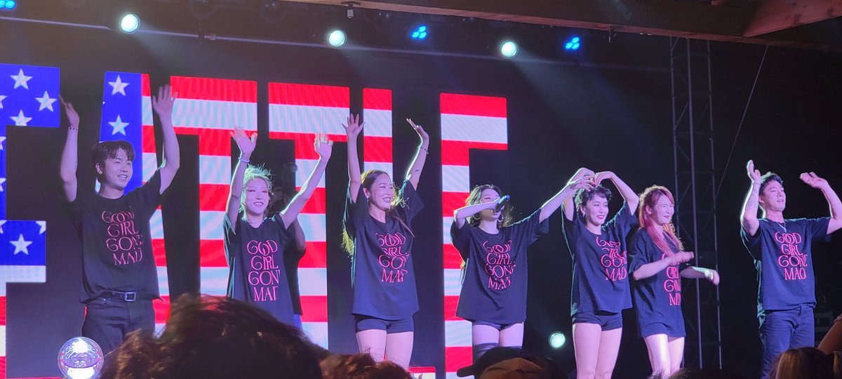 8makesmecream's tweet photo. Sunmi for governor #GOODGIRLGONEMAD #goodgirlgoneseattle #sunmiinseattle #LongLiveTheQueen https://t.co/CKiz8Fy1Dr