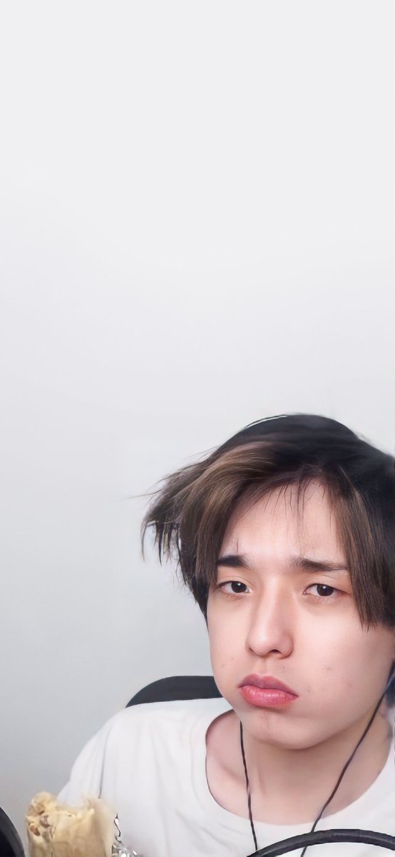 ClariSKZxMYDAY's tweet photo. JAE/EAJ LOCKSCREEN WALLPAPERS (eaJ New Twitter Profile Photo) 👨‍🚀

Feel free to use!😊

@eaJPark

#eaJ #Jae #JaePark #eaJPark #JaeWallpapers #eaJWallpapers #Jars #DAY6 #Mydays #ExtendedWallpapers #LockscreenWallpapers https://t.co/TUpwhHYMi3