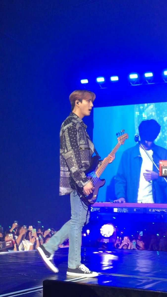 yongpil's tweet photo. concert yk ( + wp ) https://t.co/SgD7pzVWow