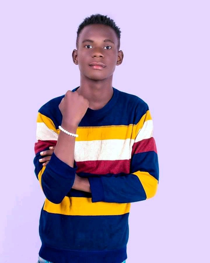sundeeofficial's tweet photo. As we made the news clear that Kaga Boy will release A brand New Video this weekend and the video is officially out 
📌Hello-Dj Cos Cypher Ft Kaga Boy X D'urban Shatta
Check it here 
👇👇👇👇👇
https://t.co/z1jS90aD7M
Don't forget to Subscribe https://t.co/90fJxZYD1W