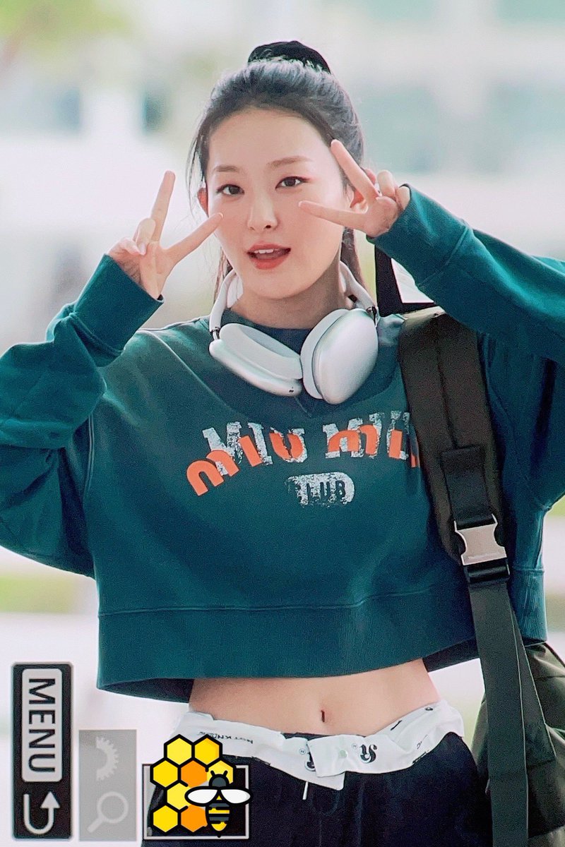 VisualGodWan's tweet image. KANG SEULGI&apos;S DUALITY Y&apos;ALL ✨

Cute as hell             What the hell, slay!