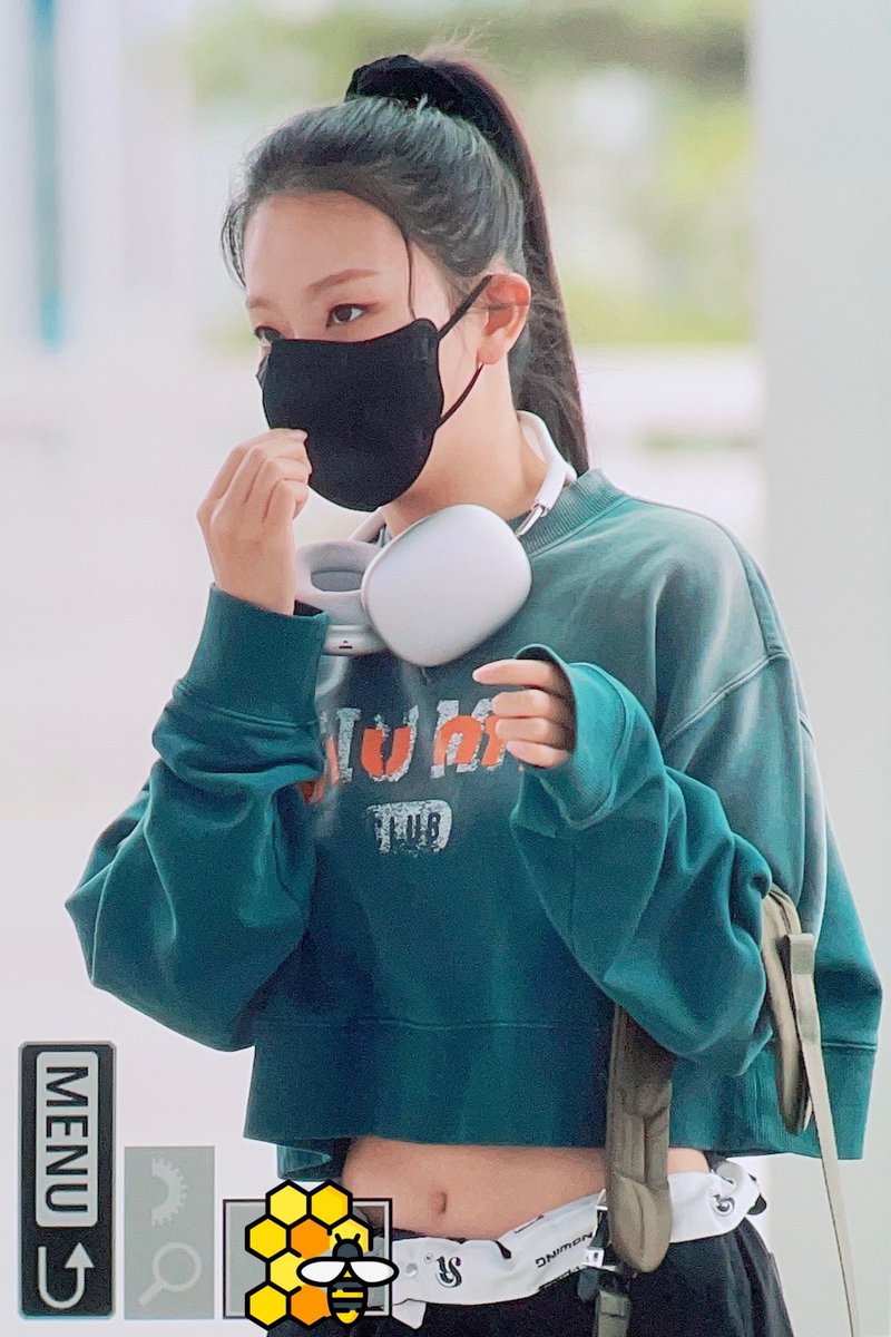 VisualGodWan's tweet image. KANG SEULGI&apos;S DUALITY Y&apos;ALL ✨

Cute as hell             What the hell, slay!