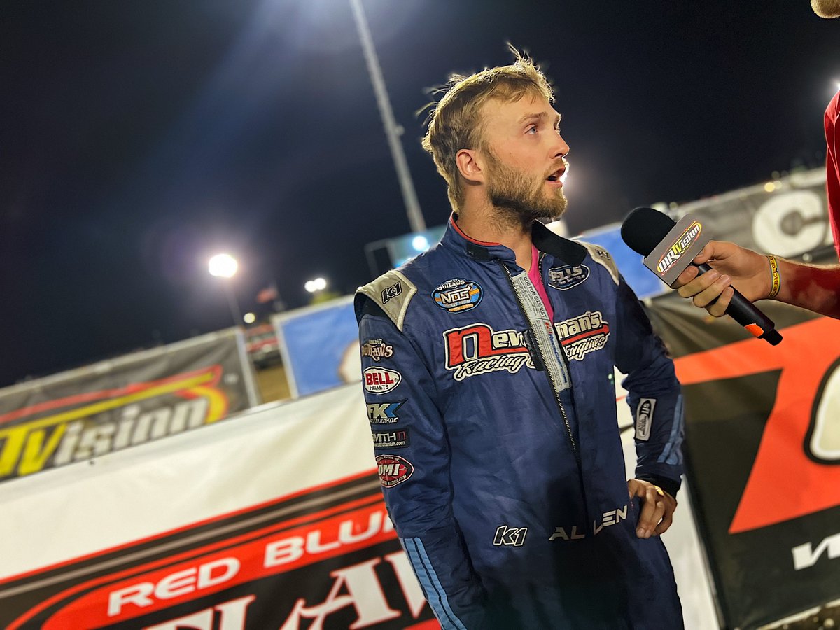 WorldofOutlaws's tweet image. The @DIRTVision Fast Pass Dash is set!

𝟭𝗔 @JacobAllen1a — 𝟰𝟵 @BradSweet49 
𝟱𝗧 @RyanTimms_5T — 𝟱𝟳𝗪 @ShaneGolobic 
𝟴𝟯 @JamesMcFadden25 — 𝟰𝟭 @Carson_Macedo 
𝟭𝗦 @LSchuchart1s — 𝟱 @SpencerBayston

These eight will battle for the pole of the Gold Cup Race of Champions!