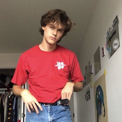 nickl0ngbottom's tweet photo. #NewProfilePic slaying the new layout https://t.co/Y4ucBbj2ww