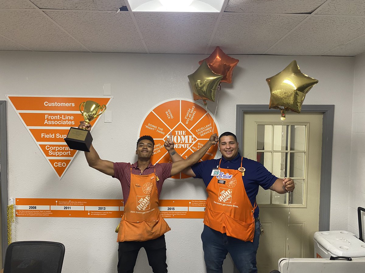 Cxm_BrianM's tweet photo. When the store wins, we all win. 1st Store to win Operational Gold Cup 🏆 District:174 Store:0609 @homedepot0609 @Fermin0430 @kim65768463 @MirellaTovar7 @WilliamHD1070 @HomeDepot @homedepotd174 @AMCTHD @likevike @chrisberghd https://t.co/qVD4zjCl6U