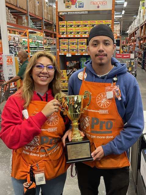 Cxm_BrianM's tweet photo. When the store wins, we all win. 1st Store to win Operational Gold Cup 🏆 District:174 Store:0609 @homedepot0609 @Fermin0430 @kim65768463 @MirellaTovar7 @WilliamHD1070 @HomeDepot @homedepotd174 @AMCTHD @likevike @chrisberghd https://t.co/qVD4zjCl6U