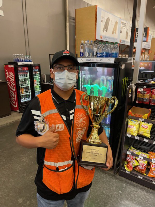 Cxm_BrianM's tweet photo. When the store wins, we all win. 1st Store to win Operational Gold Cup 🏆 District:174 Store:0609 @homedepot0609 @Fermin0430 @kim65768463 @MirellaTovar7 @WilliamHD1070 @HomeDepot @homedepotd174 @AMCTHD @likevike @chrisberghd https://t.co/qVD4zjCl6U