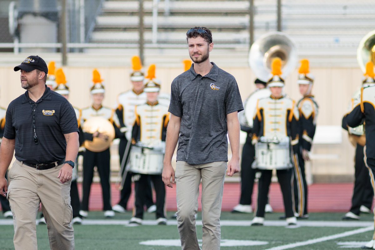 jag_drumline's tweet photo. Mo stick height = Mo powa baby! 

PS. Check Mr. Cebulla and Mr. Loverink looking good as always!

#jagdrumline #solonbandbash https://t.co/CEViCDuaIj