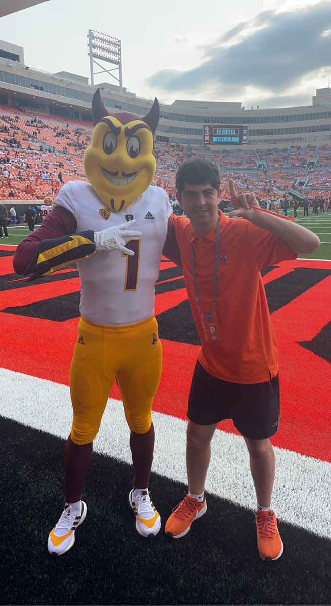 landry_gum's tweet photo. Winners. https://t.co/IIL8IfjyMz