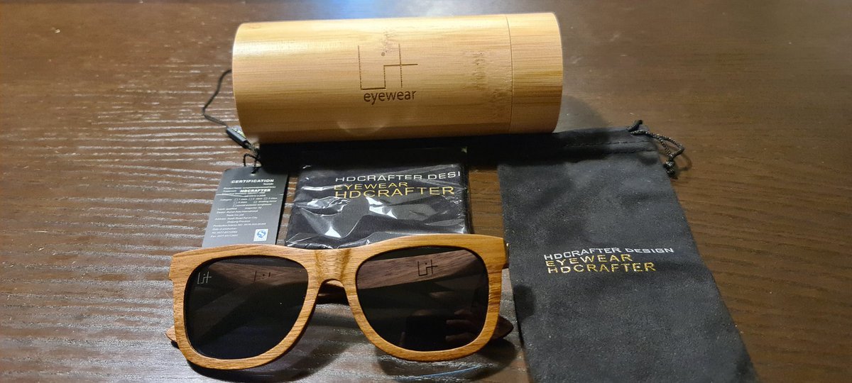 cadames83's tweet photo. Estás Gafas son muy elegantes.
Estas son en Madera Real con un estuche en Bamboo
Hecho por artesanos que se preocupan por la calidad y la durabilidad.
Las Gafas son polarizados UV400.
Son muy cómodas y bastante ligeras...
Las recomiendo al 100%

link aquí
https://t.co/pJLeMa6W7d https://t.co/8LG8zbKlZG