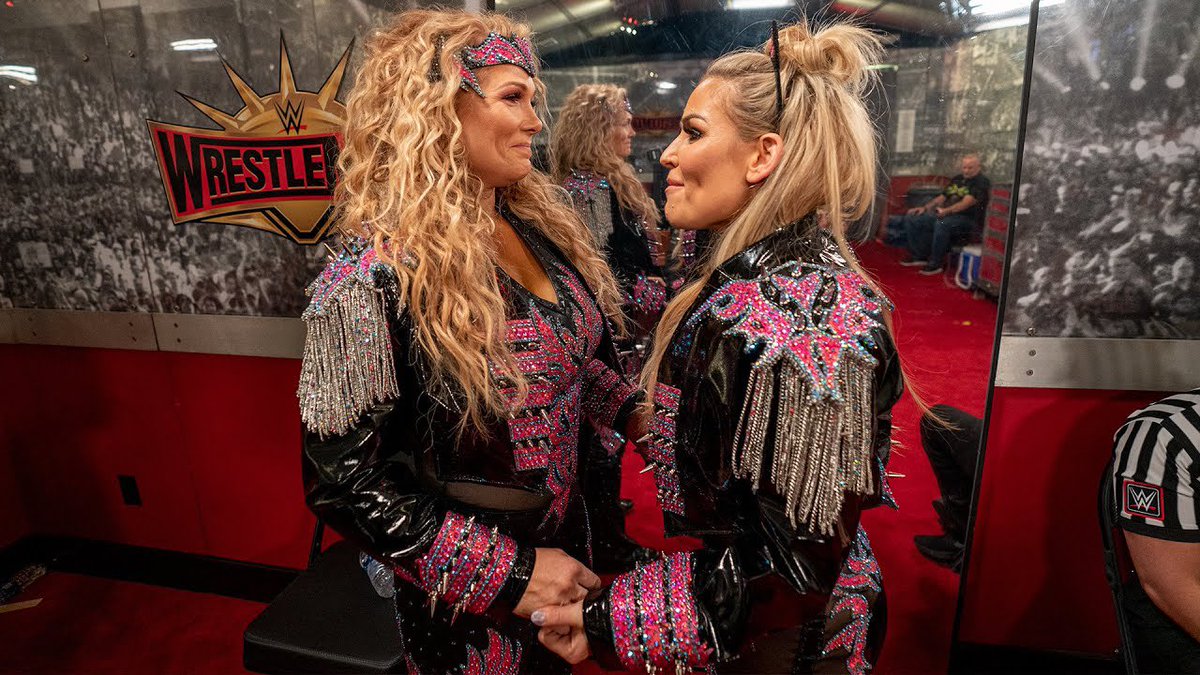 heartfordivas's tweet photo. I want them as tag team champs 🔥 #DivasOfDoom https://t.co/YCyru55NnW