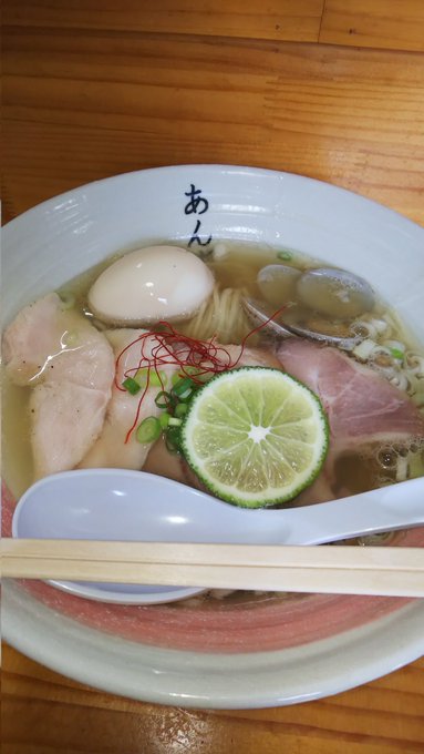 今日は気になってたラーメンあんずさんの特製塩ラーメンを食べに来た 