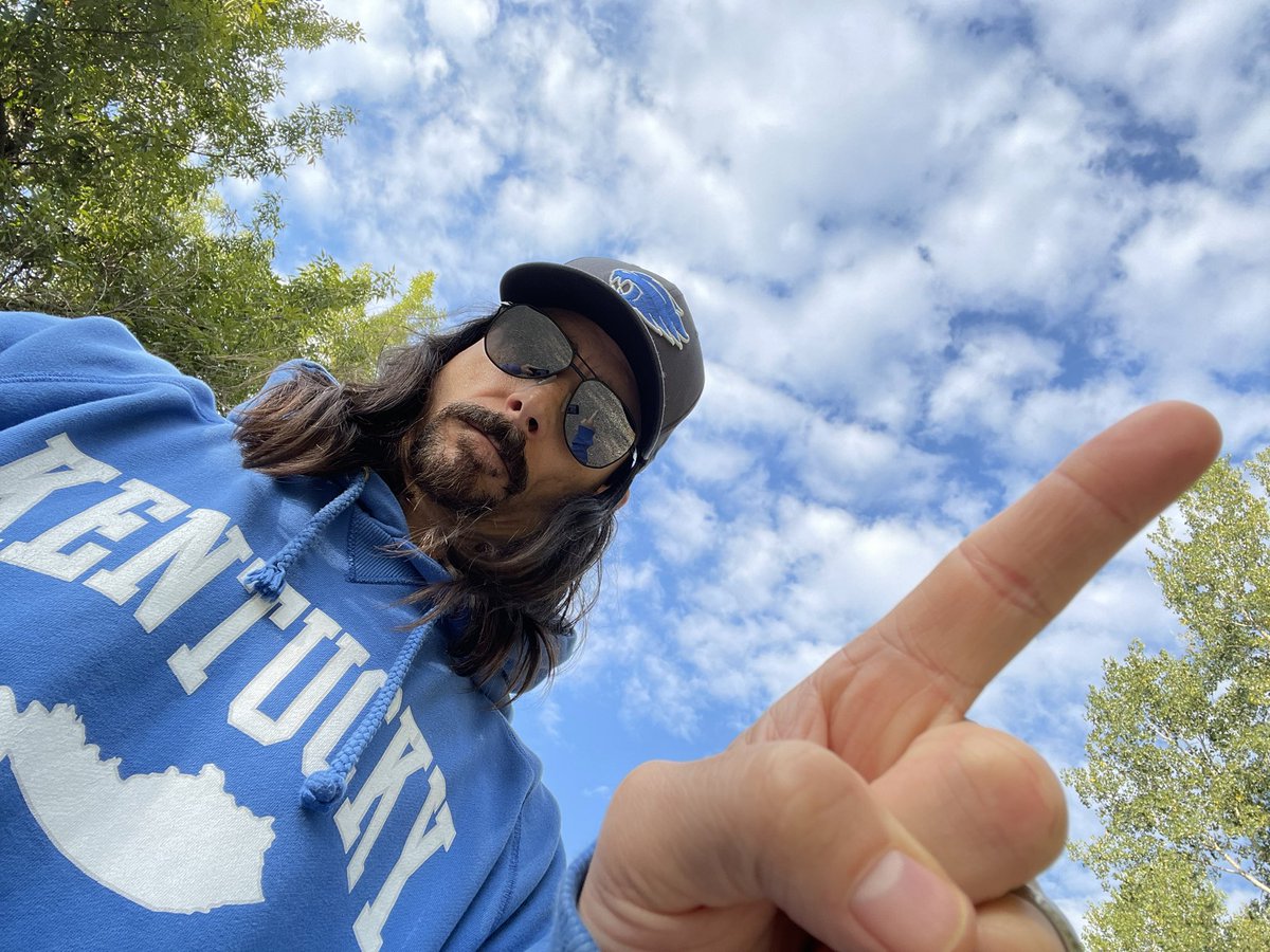kevinrichardson's tweet photo. How bout them CATS! #WeAreUK #kentuckyfootball #BBN #RomanHarper https://t.co/oI5mYYlTLT
