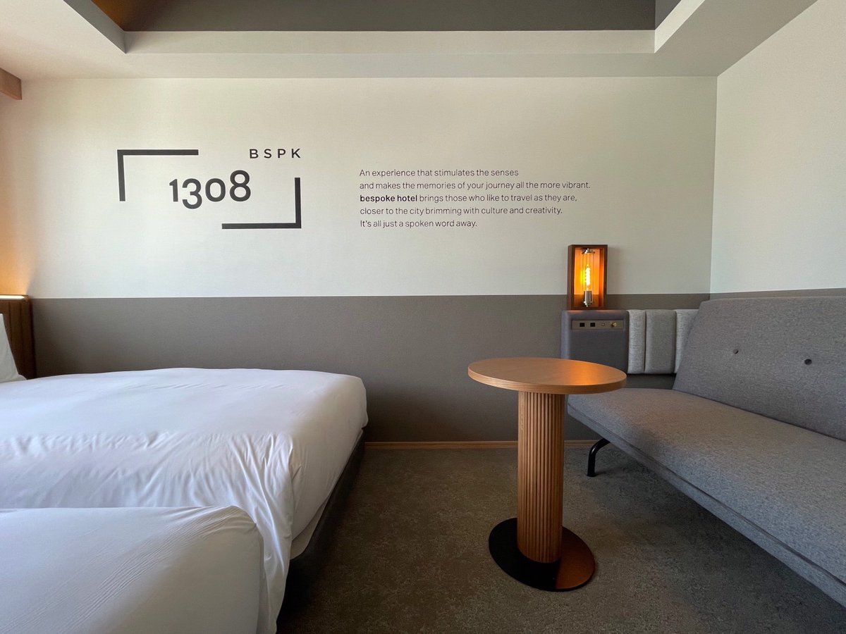 NESTHOTELjp's tweet photo. ビスポークホテル札幌をご紹介です💁‍♀️
すすきの、大通公園、狸小路が徒歩圏内👟✨
全室20平米以上の広い客室でシモンズ社の快眠ベッドマットレスを使用！
大型TVやWi-Fi、USBポートの設備も完備♩

#ビスポークホテル札幌
https://t.co/9Ol79ScCj4

#企業公式秋のフォロー祭り
#企業公式相互フォロー https://t.co/zrXQjxvoq4