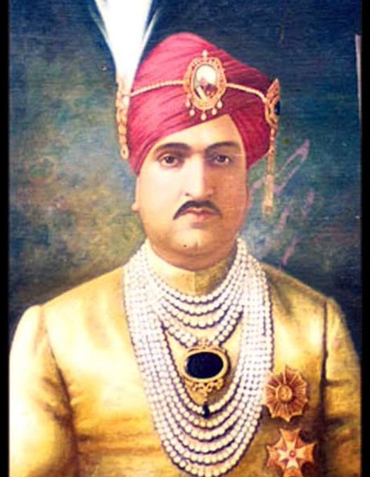 महाराजा हरि सिंह जी की जयंती पर छुट्टी की मांग लंबे समय से जम्मू कश्मीर के लोगो द्वारा की जा रही है।
वर्तमान सरकार को जल्द ही छुट्टी की घोषणा करनी चाहिये।
इस लोकतंत्र में स्वार्थी सरकार ने हिंदुस्तान के महानायक को भुला दिया..।। #declare23septasholiday