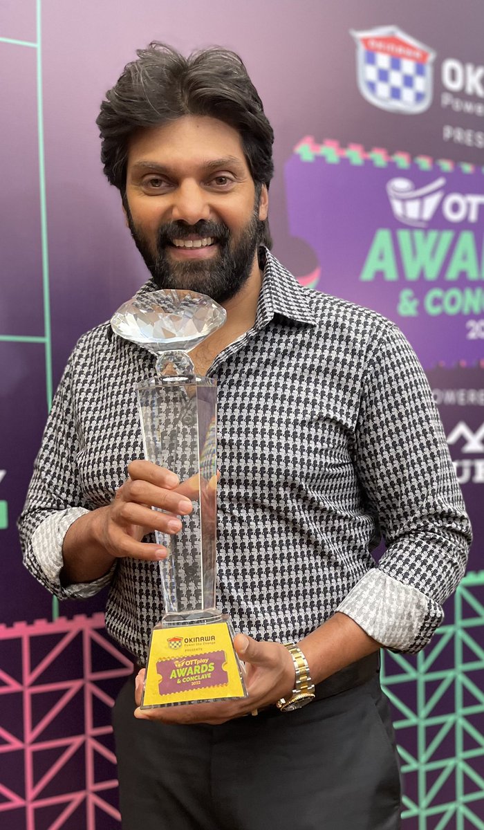 arya_offl's tweet photo. Thank you #OTTplayAwards2022 for the Best actor award - Sarpatta Parambarai 😍 

#OneNationOneOTTAward https://t.co/CSO2jPbvvO