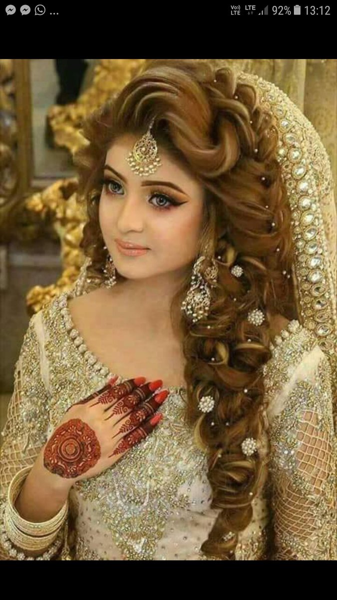 cplggn2's tweet photo. *"ज़िन्दगी गुज़र जाती है*
*ये ढूँढने में कि,*
*ढूंढना क्या है..!!* 

*अंत में तलाश सिमट जाती है*
*इस बात में कि,* 

*जो मिला.....वो भी* 
*कहाँ साथ लेकर जाना है .. !!!"*

*स���प्रभात*👏 https://t.co/6Ir6LuNWPG