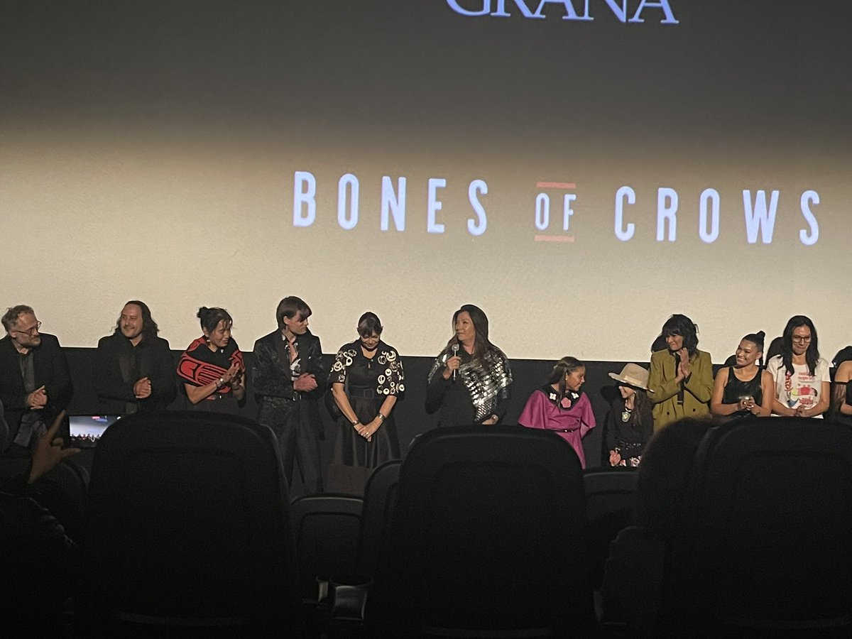 ishouldread's tweet photo. Premiere @TIFF_NET Bones of Crows written and directed by my talented friend Marie Clements โค๏ธ @widc #TIFF22 #womeninfilm #womendirectors #marieclements @Elevation_Pics #tiff2022 #TIFF https://t.co/9z7P9wPKIM