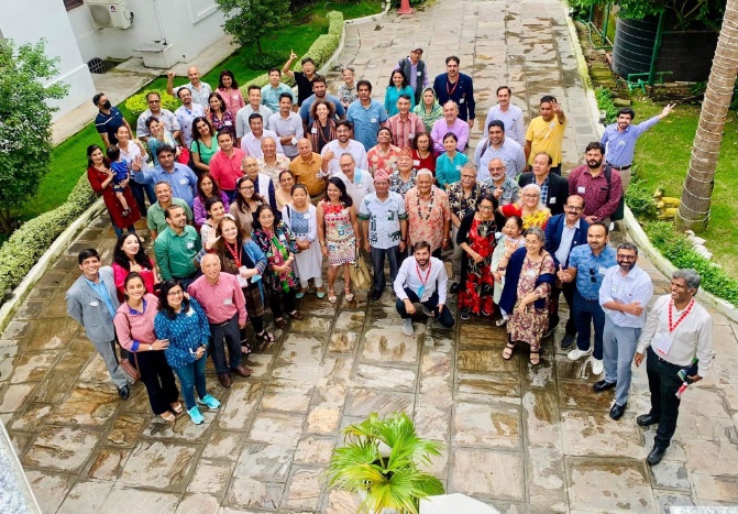 mailalama's tweet photo. Wonderful moments with the @EastWestCenter alumni &amp; ohana in Nepal along with colleagues from India &amp; Pakistan #Nepal #EWC😂#aloha😁EWC Circle Nepal EWC Social Group #Multigeneration
Mahalos #EWCNEPAL #ewcmedia @EWCinWashington @uhmanoa https://t.co/LzupNRDCST