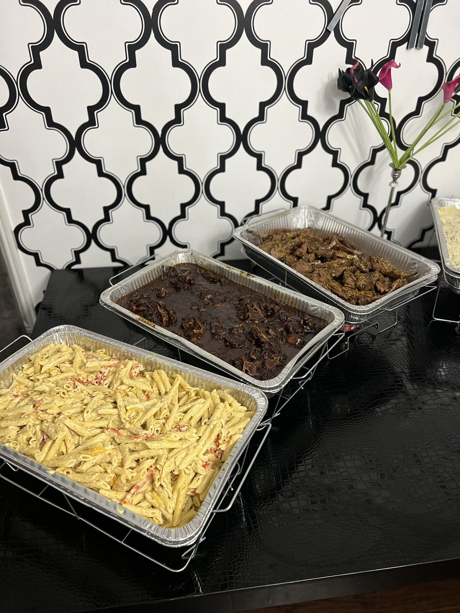 KYWITHTHATFYE's tweet photo. Keith’s 31 birthday dinner catered by me 👨🏾🍳 https://t.co/iNBn9RbL4g