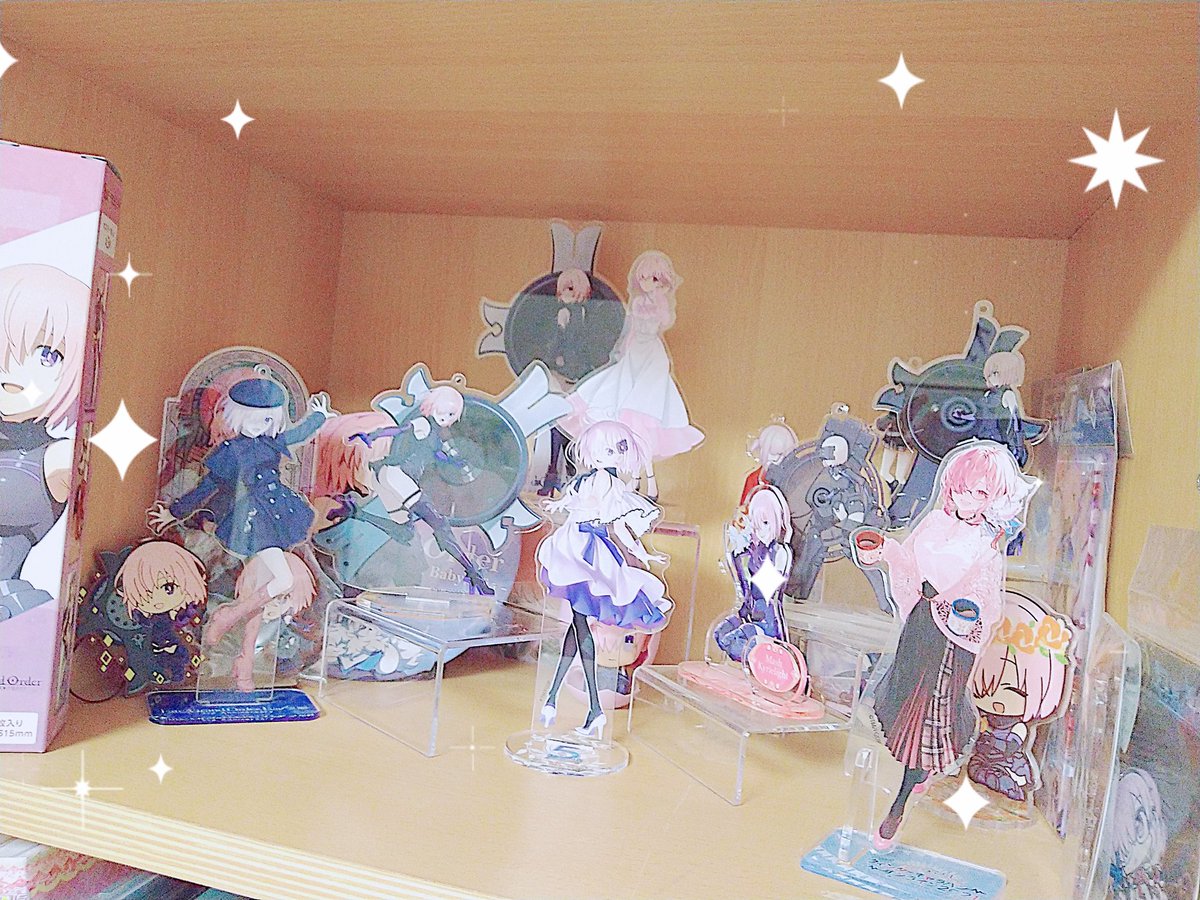 ぐだ子 ,マシュ・キリエライト(Fate) 「ましゅ屋さんがましゅ屋さんになっていく過程(はやく今年の周年グッズもほしい…)(」|はるかっぱのイラスト