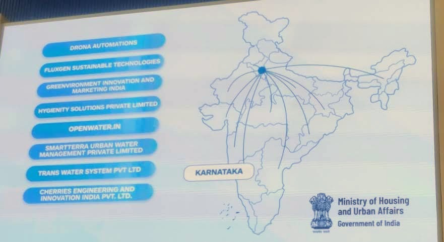 DronaAutomation's tweet image. Winners of #AMRUT2.0 were facilitated by Honorable @HardeepSPuri  Union Minister of MoHUA
We will be deploying Drona Automations Flagship Product &quot;Manhole Sewer Pipe Cleaning Robot&quot; (MSCPR-1) in Bengaluru City with help of Bruhat Bengaluru Mahanagara Palike (BBMP) and Bwssb.