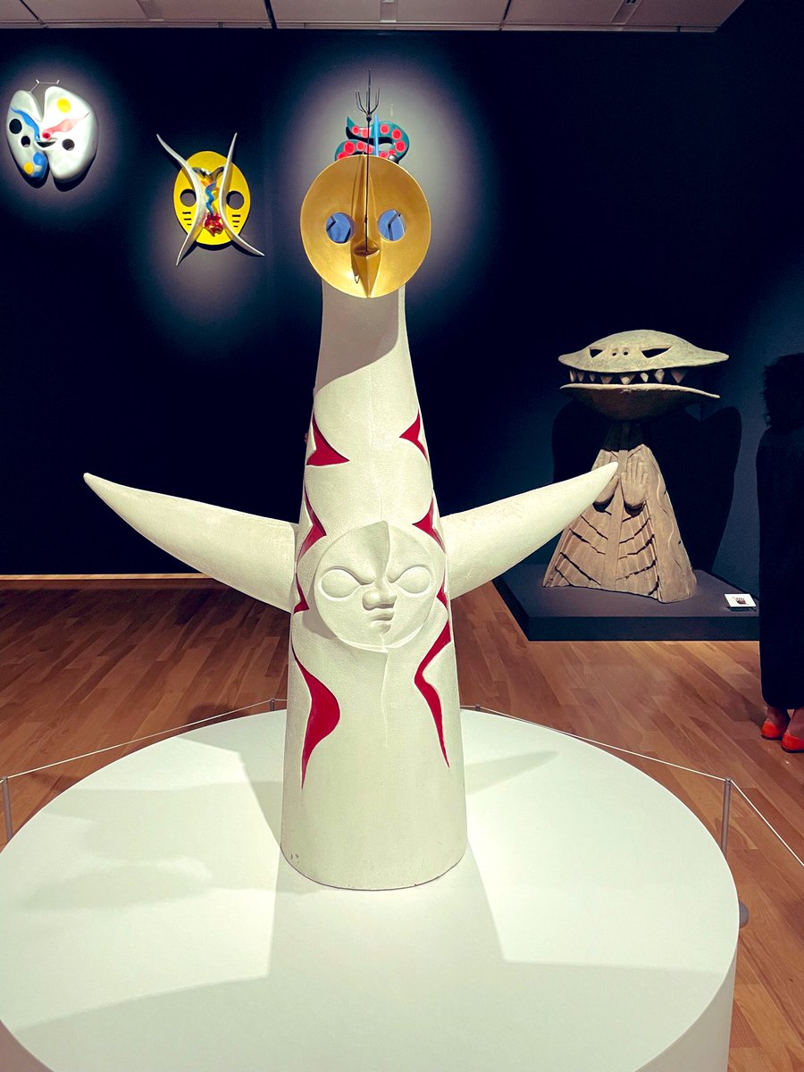 e_wtnb's tweet photo. 先日行った岡本太郎展
正直そんなに興味や知識も無かったんだけど
躍動感と迫力で圧倒されて惹き込まれてしまった…！
やっぱりスゴいわこの人…
沢山の画から色んな事を想像しては
勝手に解釈をして
感動や悲しみなどを感じてしまった… https://t.co/lRZ7qdJq4D