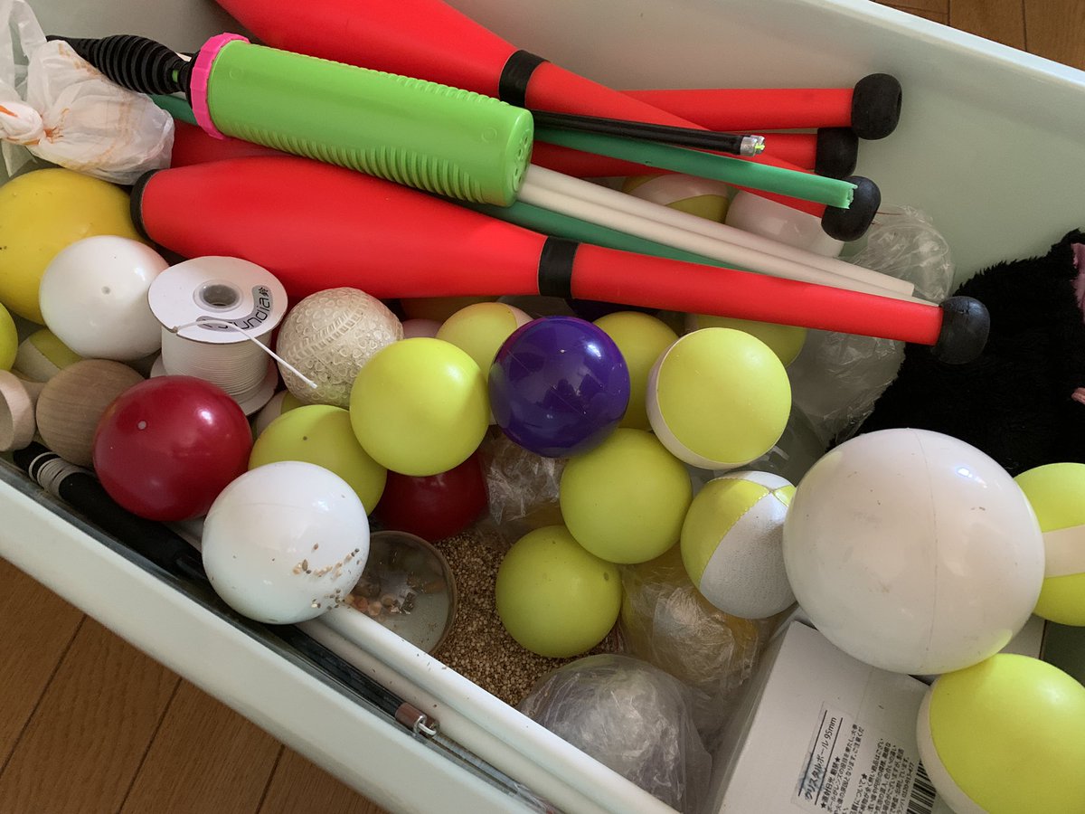 hoshijuggling's tweet photo. 大惨事！！ https://t.co/pnDk5g4aUL